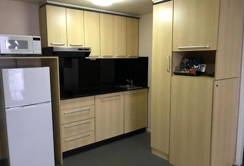 آپارتمان سوپریور 1 خوابه, Highpoint International