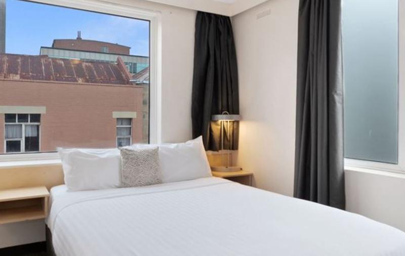 غرفة قياسية, Allurity