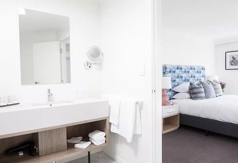 デラックススイート, Bannisters Port Stephens