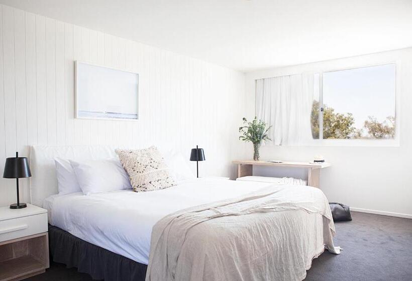 סוויטה, Bannisters Port Stephens