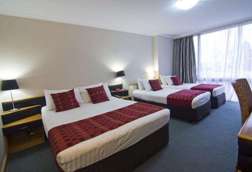 غرفة عائلية, Commodore Regent