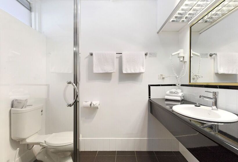 غرفة بريميوم, Commodore Regent