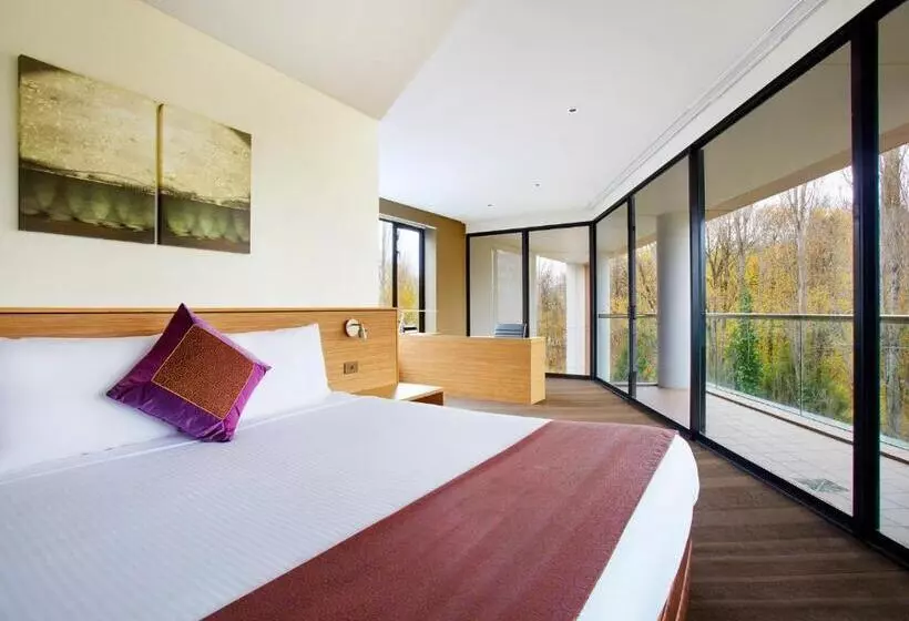 プレジデントスイートルーム, Crowne Plaza Canberra, An Ihg