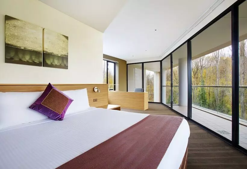 プレジデントスイートルーム, Crowne Plaza Canberra, An Ihg
