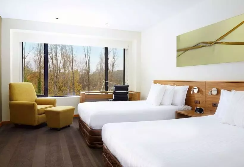プレミアムルーム, Crowne Plaza Canberra, An Ihg