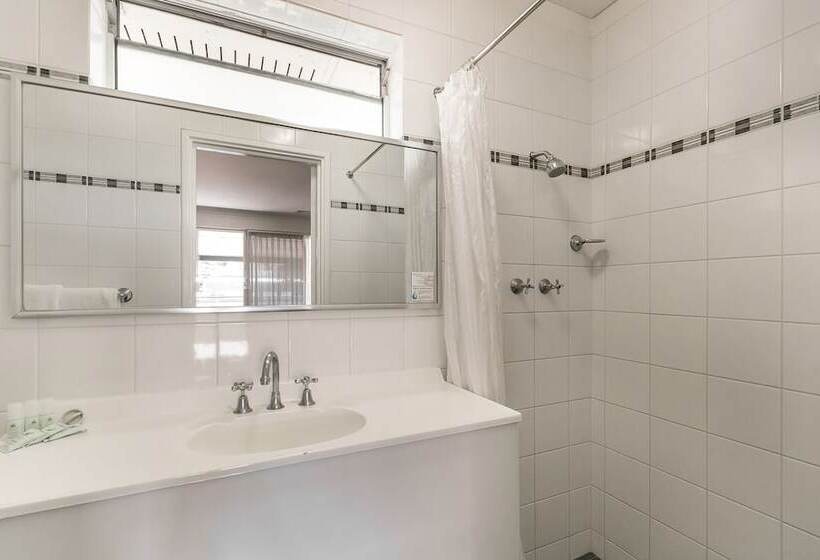 اتاق استاندارد, Flag Motor Lodge