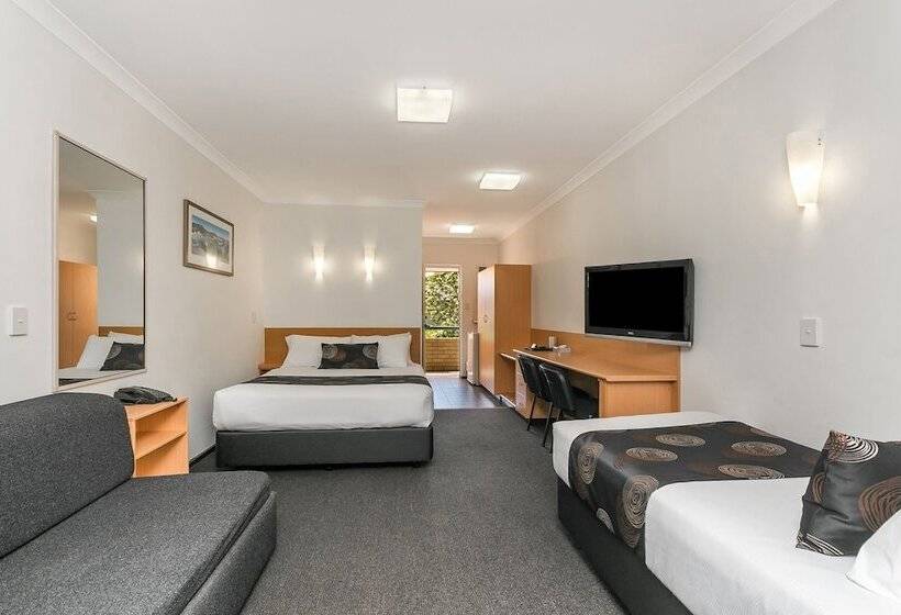 اتاق سوپریور, Flag Motor Lodge