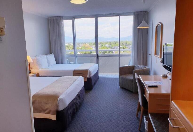 غرفه قياسيه سريرين مزدوجين, Cairns Harbourside