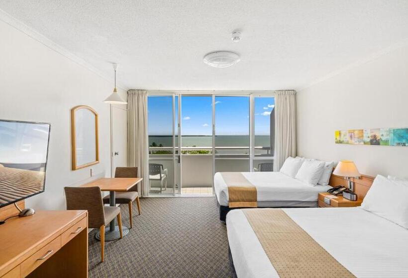 غرفه قياسيه سريرين مزدوجين, Cairns Harbourside