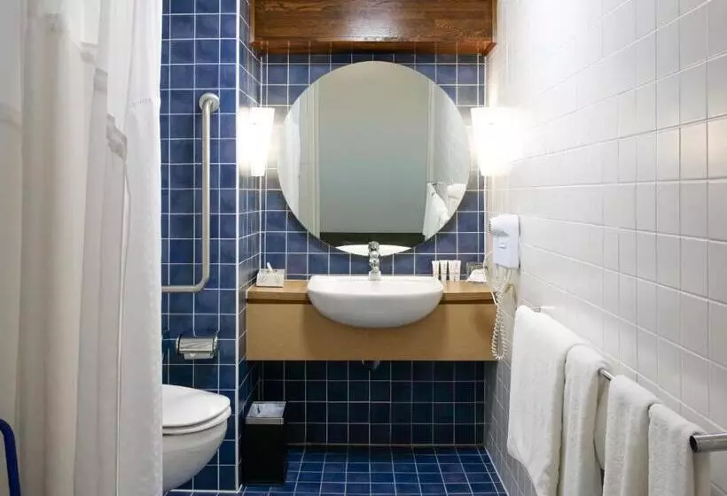 Habitació Estàndard Llit King Adaptada per a persones amb mobilitat reduïda, Cairns Harbourside