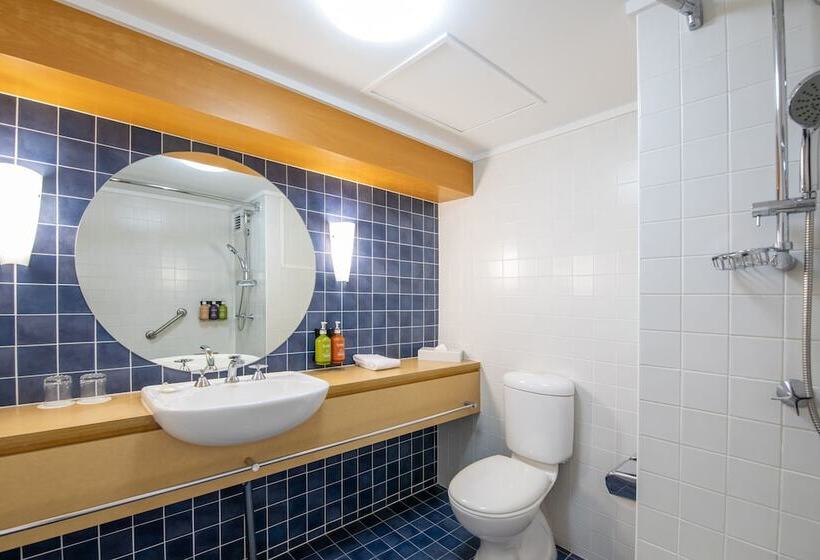 غرفه قياسيه سريرين مزدوجين, Cairns Harbourside