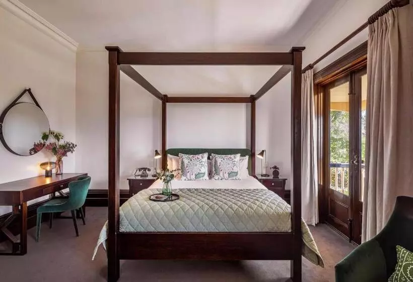 キングサイズベッド、ビュー付きデラックスルーム, Mount Lofty House & Estate Adelaide Hills