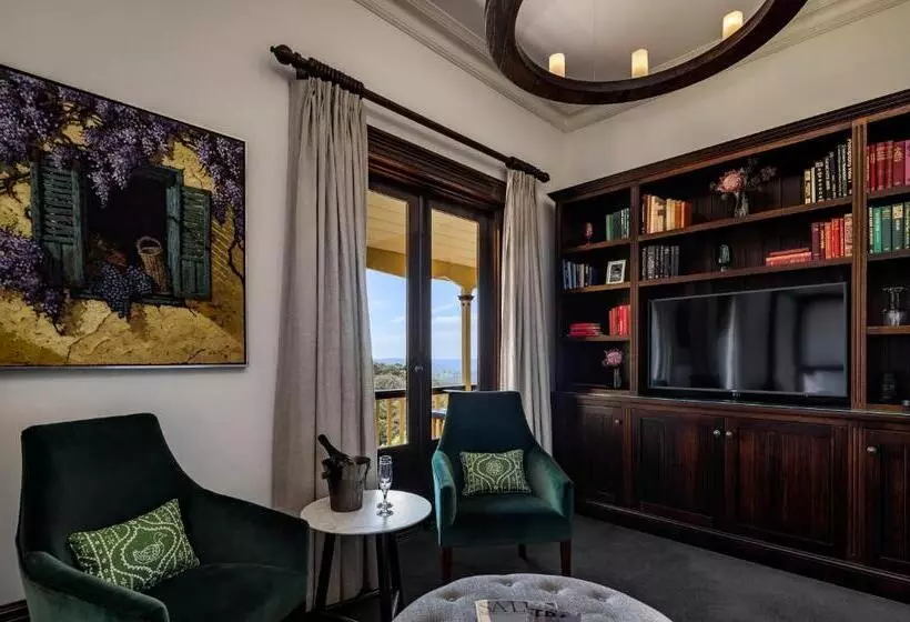 キングサイズベッド、ビュー付きデラックスルーム, Mount Lofty House & Estate Adelaide Hills