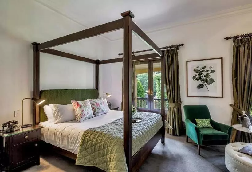 キングサイズベッドのスーペリアルーム, Mount Lofty House & Estate Adelaide Hills