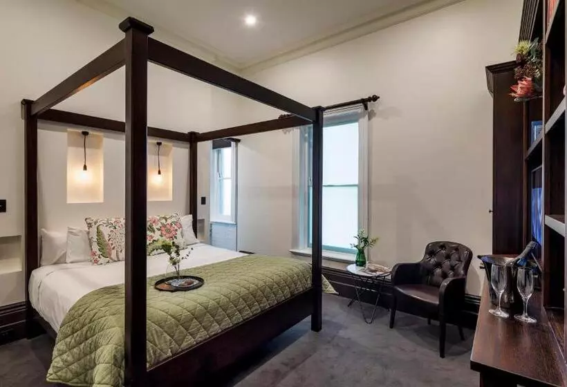 キングサイズベッドのクラシックルーム, Mount Lofty House & Estate Adelaide Hills