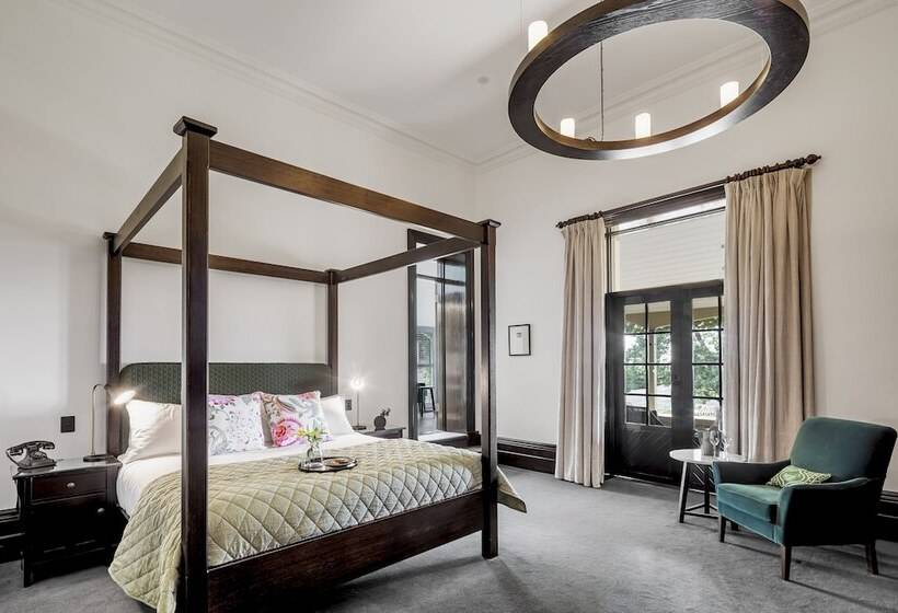 סוויטה, Mount Lofty House & Estate Adelaide Hills