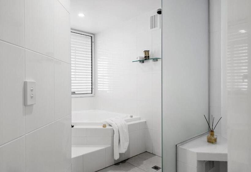 Апартаменты 1 Спальня с Террасой Вид на Море, Netanya Noosa Beachfront Resort