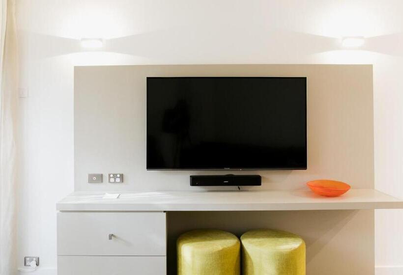 침실 2개 아파트, Netanya Noosa Beachfront Resort