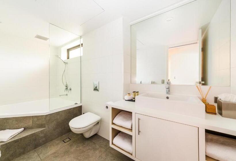 Апартаменты 2 Спальни, Netanya Noosa Beachfront Resort