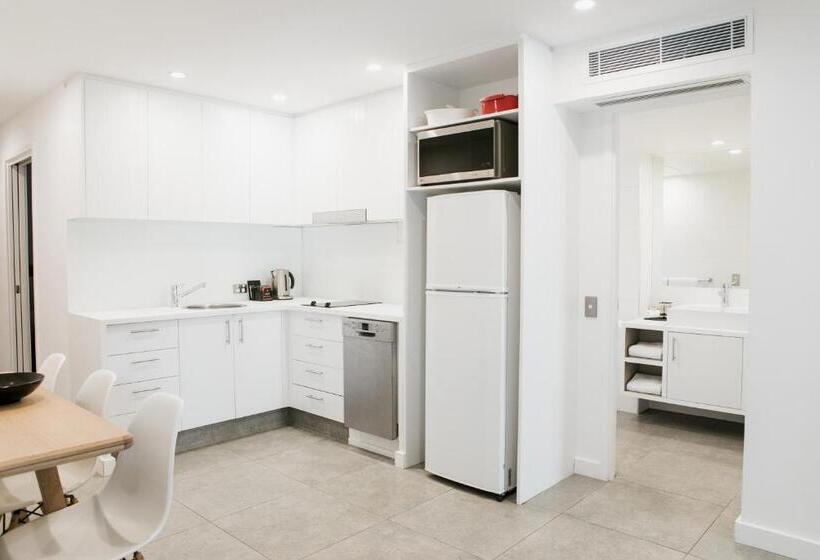 Апартаменты 2 Спальни, Netanya Noosa Beachfront Resort