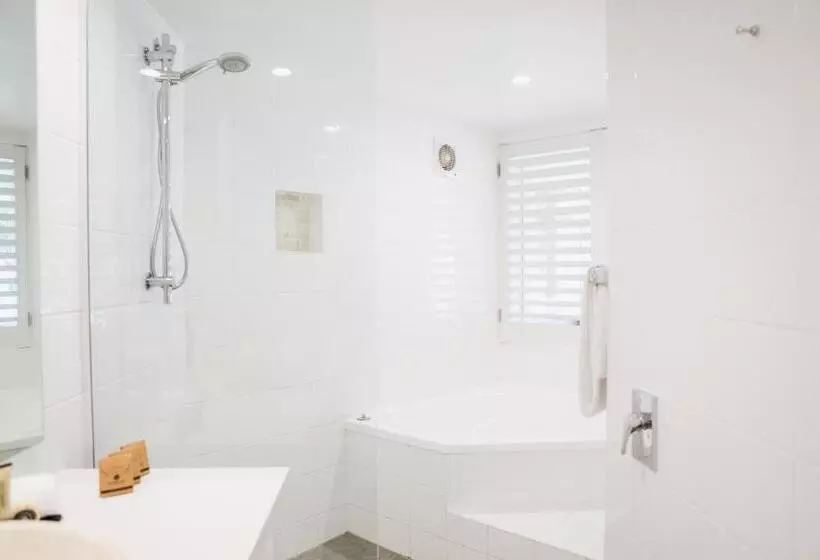 استودیوی استاندارد, Netanya Noosa Beachfront Resort
