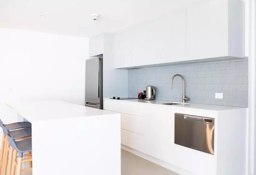 آپارتمان 2 خوابه با چشم‌انداز دریا, Netanya Noosa Beachfront Resort