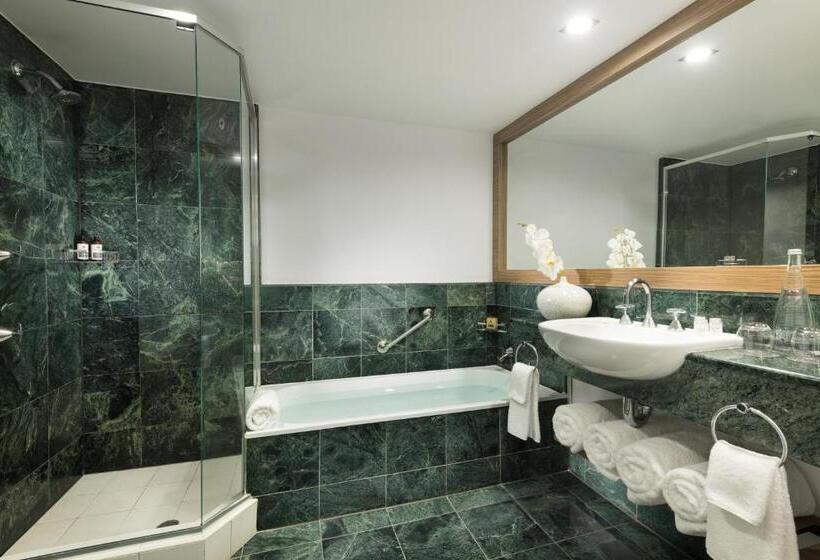 חדר סופריור עם מיטת קינג, Sofitel Gold Coast Broadbeach