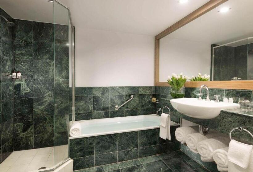 Номер Superior Кровать Кинг, Sofitel Gold Coast Broadbeach