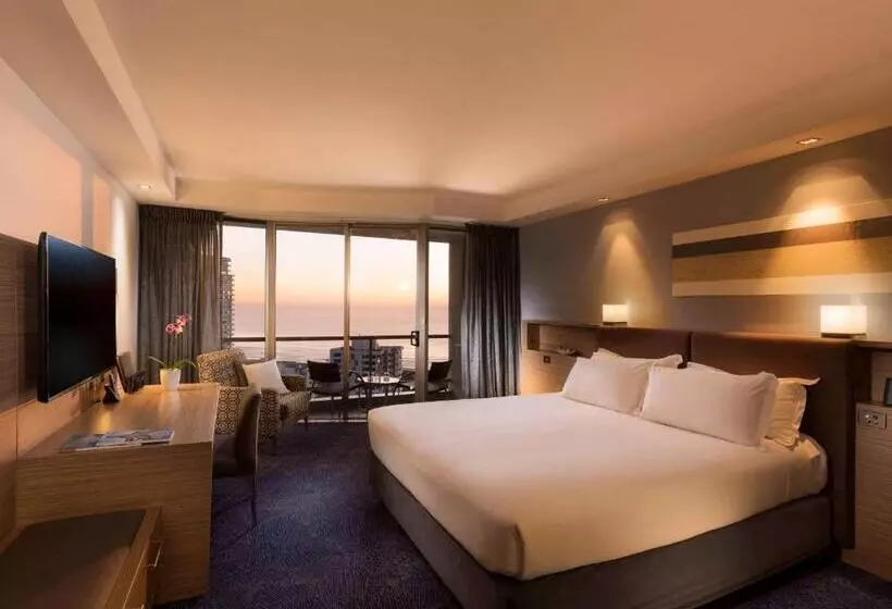 اتاق سوپریور با تخت بزرگ, Sofitel Gold Coast Broadbeach