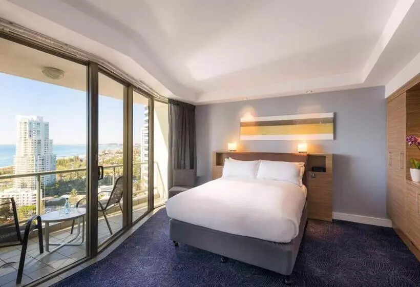 اتاق سوپریور با تخت دو نفره بزرگ, Sofitel Gold Coast Broadbeach