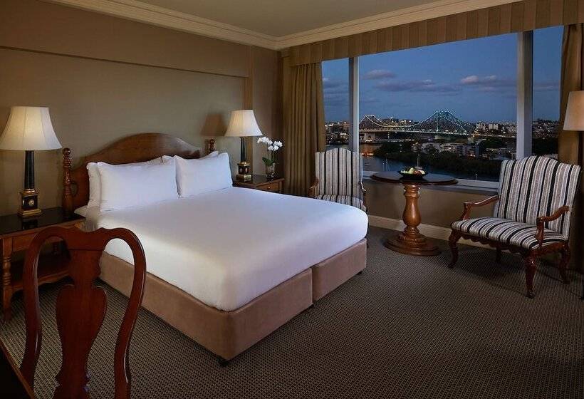 Deluxe room with river view, Stamford Plaza Brisbane