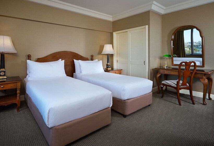 Deluxe room with river view, Stamford Plaza Brisbane
