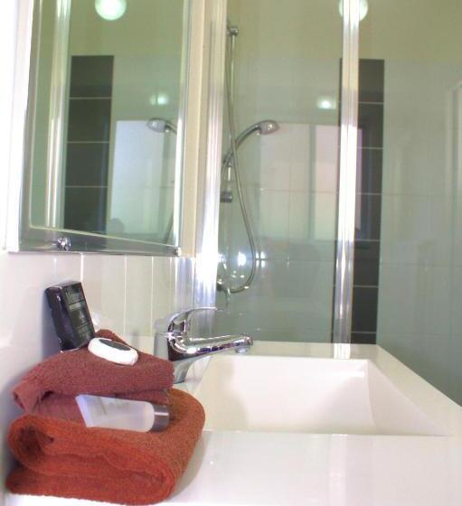 בית, 3 חדרי שינה, Winning Post Motor Inn