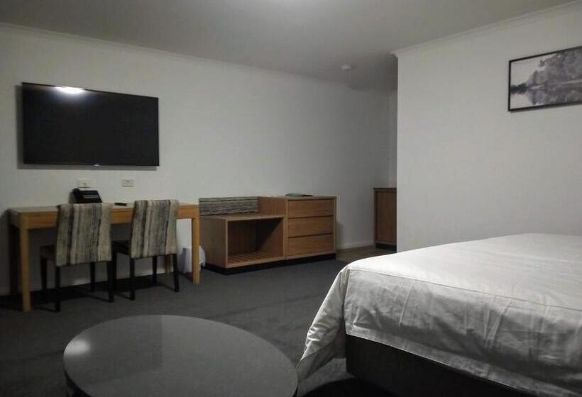 חדר סופריור עם מיטת קינג, Winning Post Motor Inn