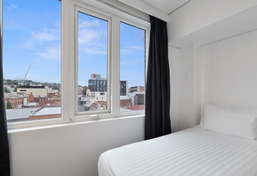 غرفة قياسية, Allurity