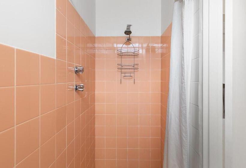 수피리어 룸, Red Carpet Motel