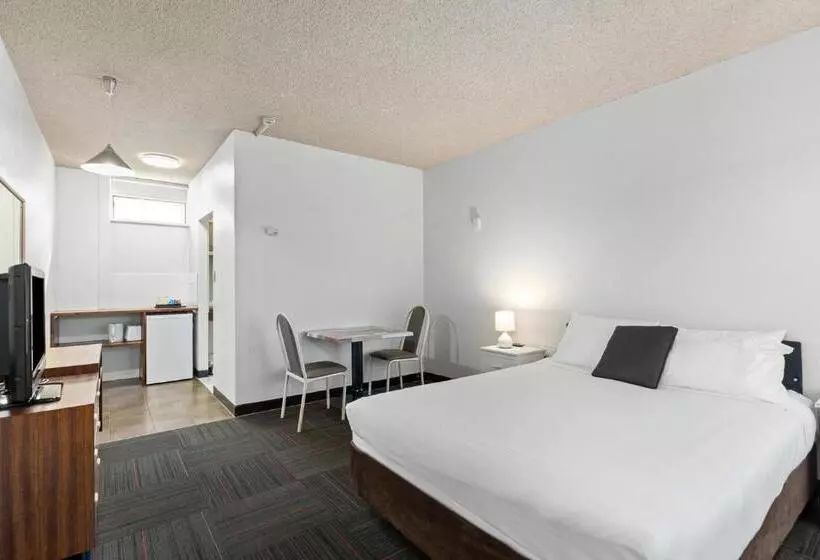 اتاق سوپریور, Red Carpet Motel
