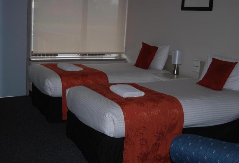 Quarto Estandar, Red Carpet Motel