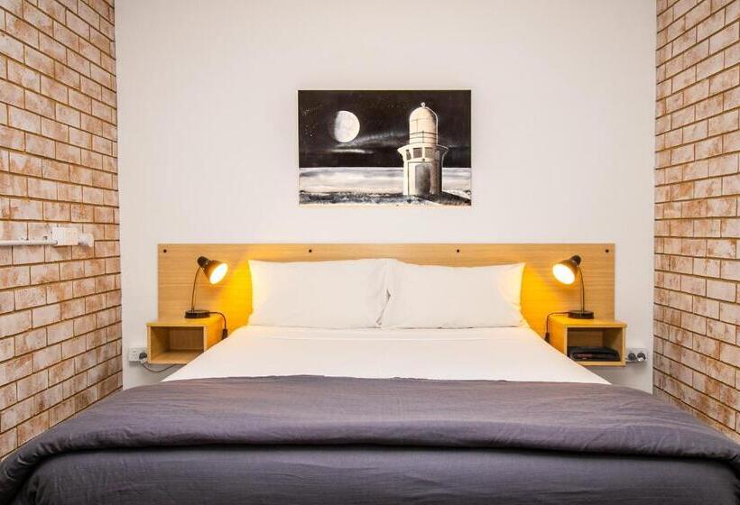 اتاق استاندارد چهار تخته, River Street Motel