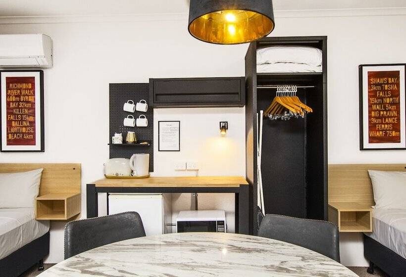 اتاق استاندارد چهار تخته, River Street Motel