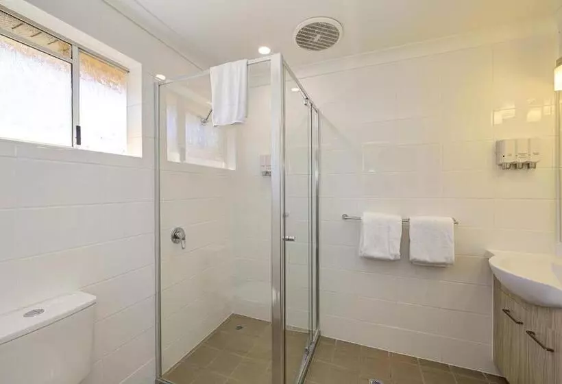 اتاق اجرایی با تخت بزرگ, Smart Motels Bert Hinkler