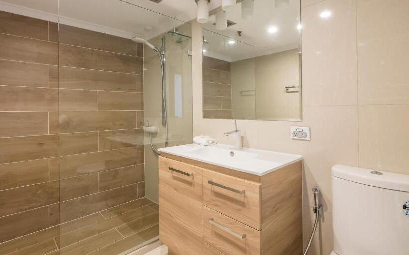 Superior 2-bedroom flat with sea view, Aegean Resort Apartments