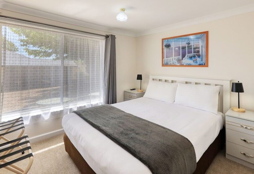 סוויטה משפחתית 2 חדרי שינה, Tumut Farrington Motel