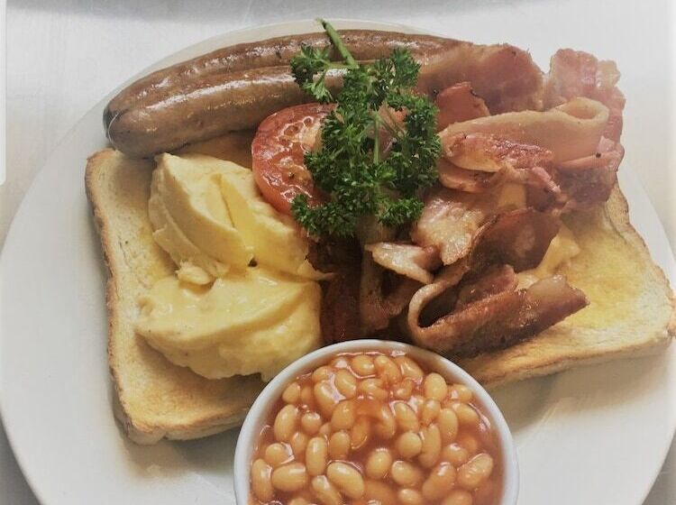 غرفة عائلية, Country Capital Motel