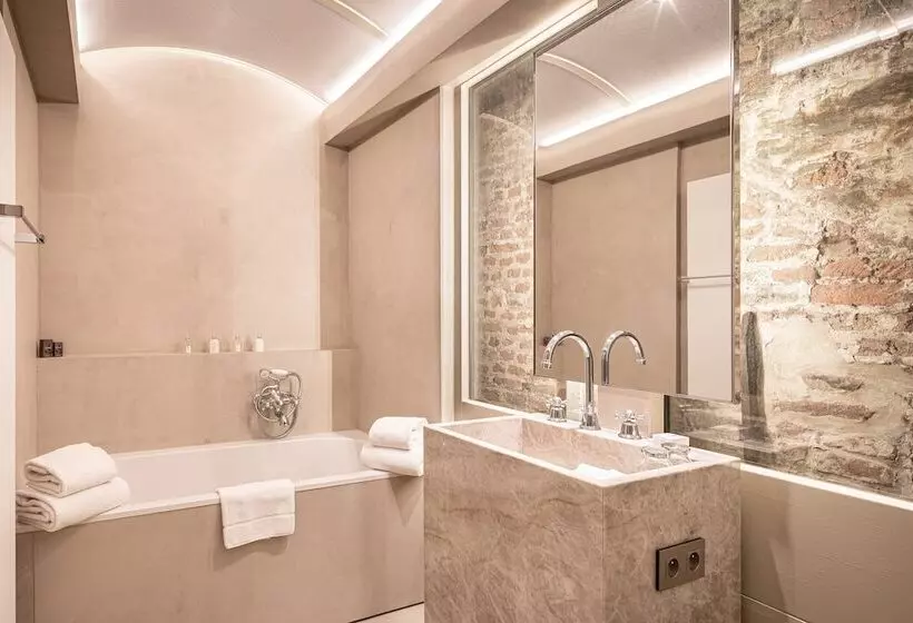 Executive-huone näköalalla, De Tuilerieen, Small Luxury Hotels of the World