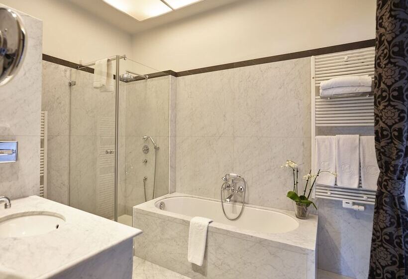 行政房间, De Tuilerieen, Small Luxury Hotels of the World