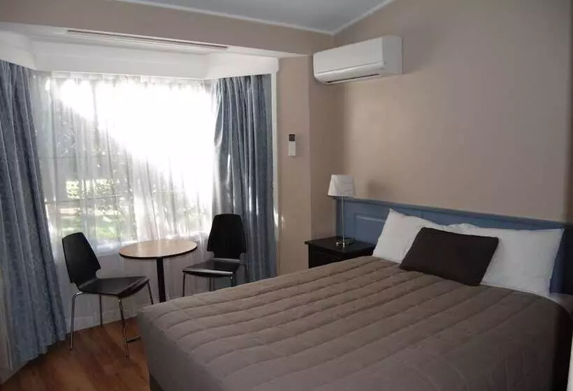スタンダードルーム, Airlie House Motor Inn