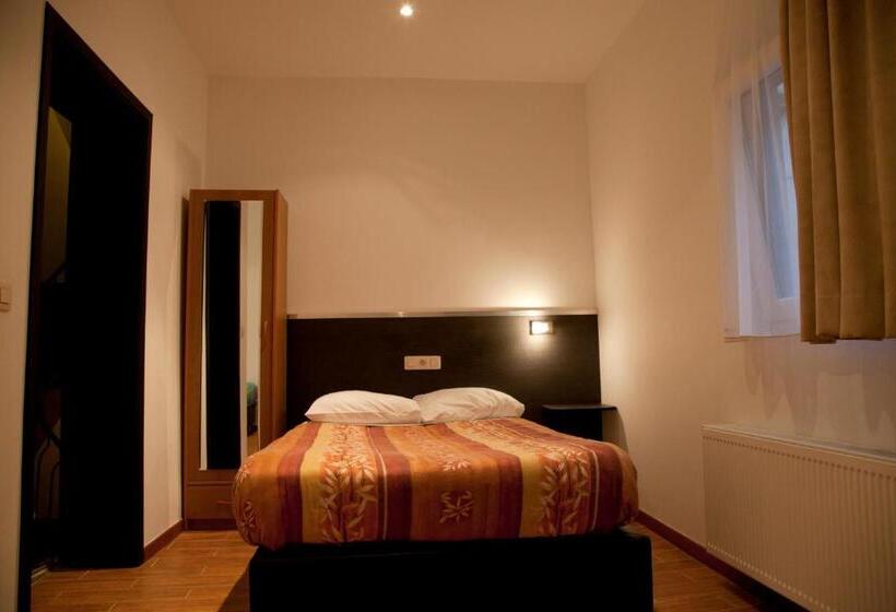 اتاق استاندارد, Barry