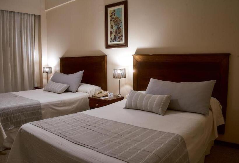 スタンダードトリプルルーム, Catalinas Tucuman