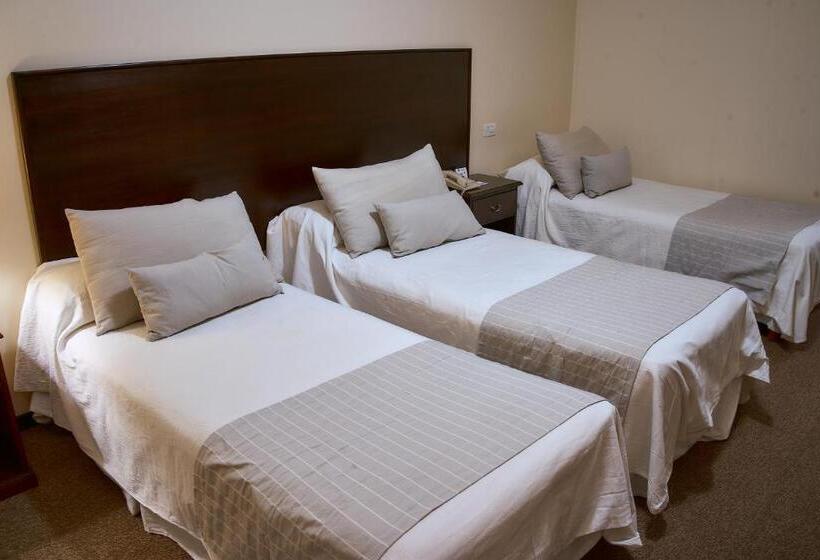 スタンダードトリプルルーム, Catalinas Tucuman